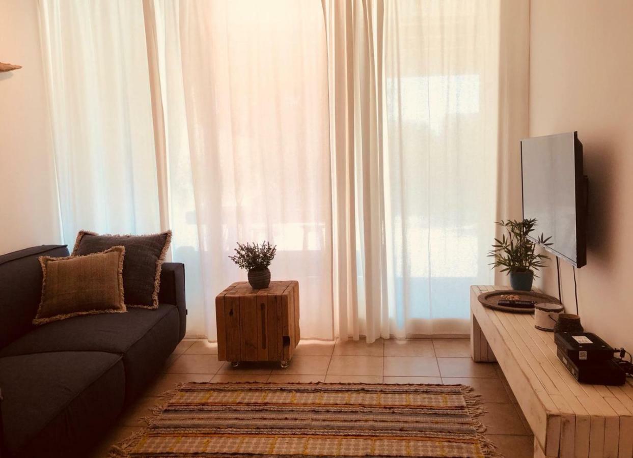 The Beach Garden Apt. Кесария Экстерьер фото